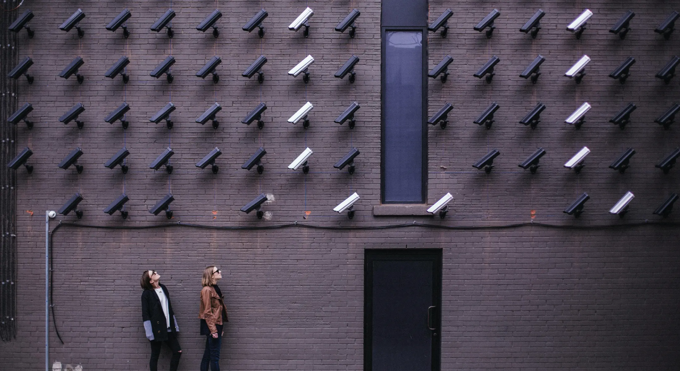 How to Share Photos Online Privately: A Comprehensive Guide